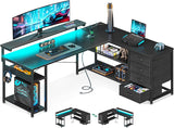 Escritorio Gamer en Forma de L de 61 Pulgadas con Enchufes para Oficina en Casa y Configuración de Juego