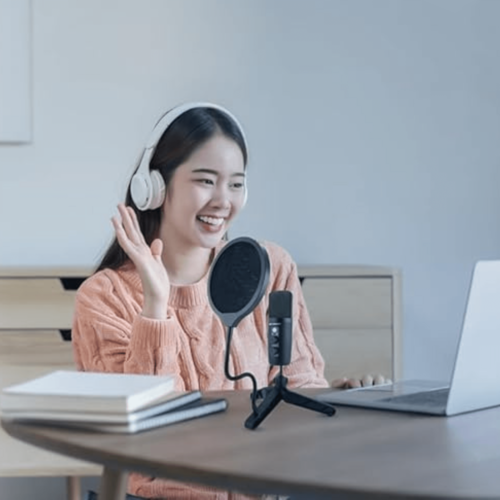 Emerson USB Gaming And Streaming Condenser Microphone With LED Lighting And Noise Canceling Technology